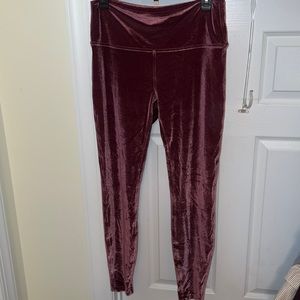 LULULEMON Velvet Leggings in Maroon